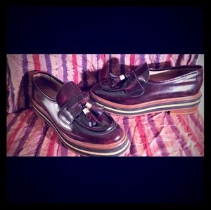 *Shelly's London* slip on oxfords